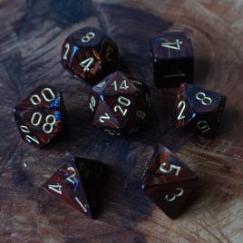 Chessex Scarab Blue Blood/Gold Polyset